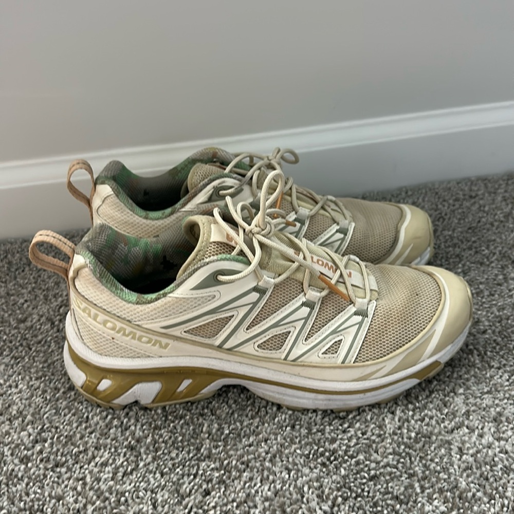 Salomon XT-6 Expanse Sneakers (Size 9 women/size 8 men)